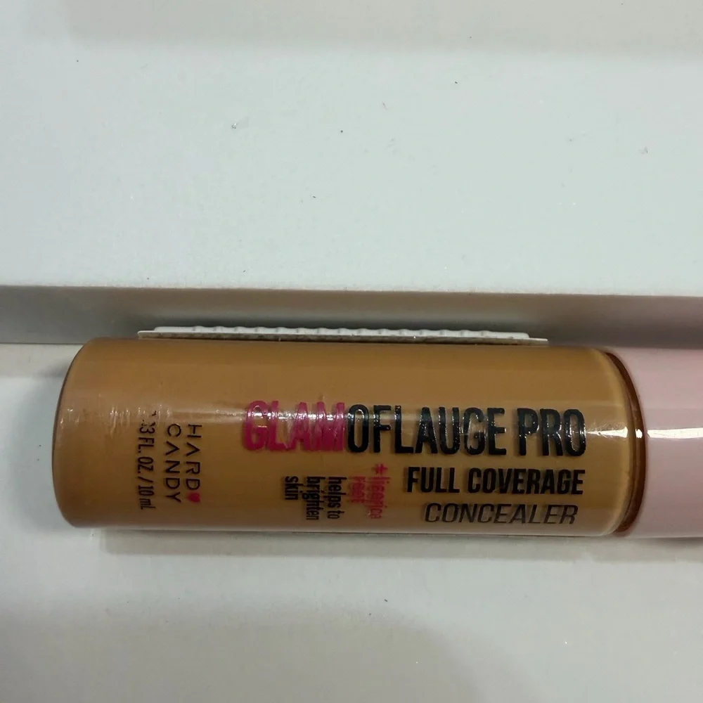 🩷5/$10 Hard Candy Glamoflauge Pro Concealer - Tan